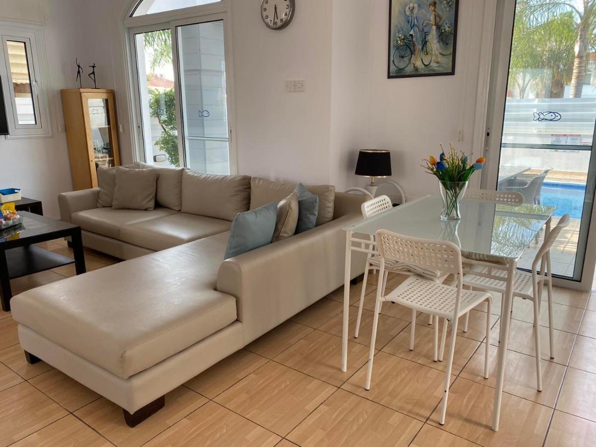 Villa Diana - 200 Meters From Kapparis, Fireman'S Beach Paralimni Exterior photo